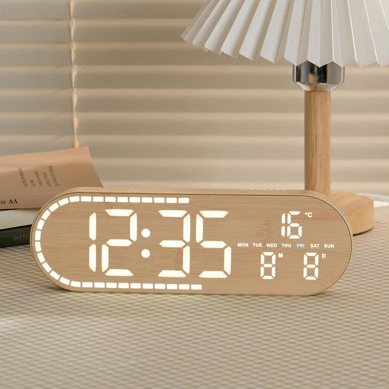 Roomify Nordic Wood Clock